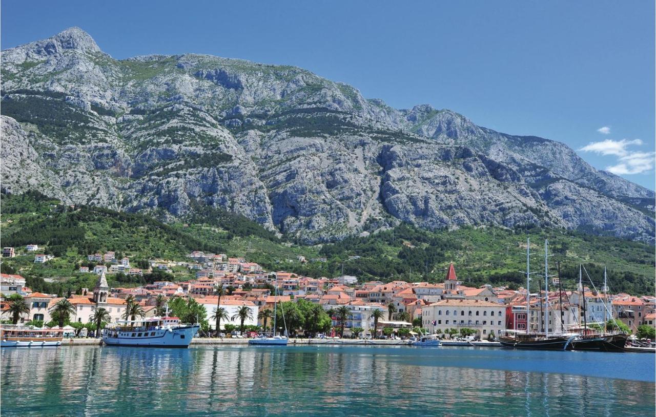 Amazing Apartment In Makarska With Wifi Екстериор снимка