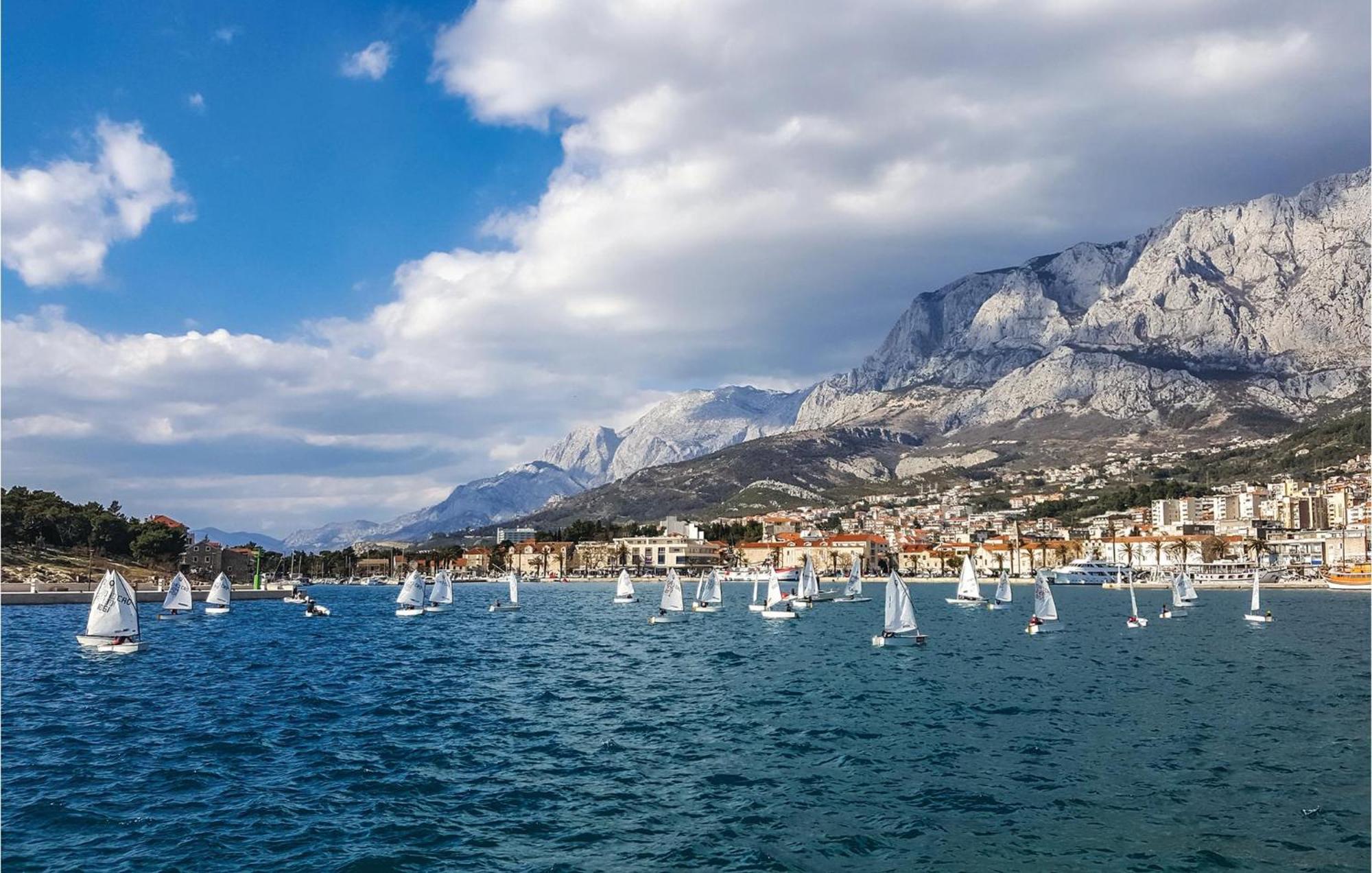 Amazing Apartment In Makarska With Wifi Екстериор снимка